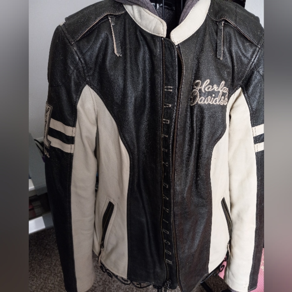Genuine Harley ladies large leather coat